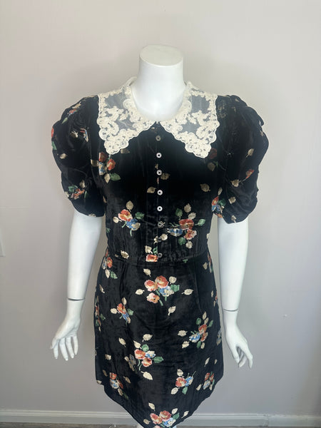 Leda Velvet Dress