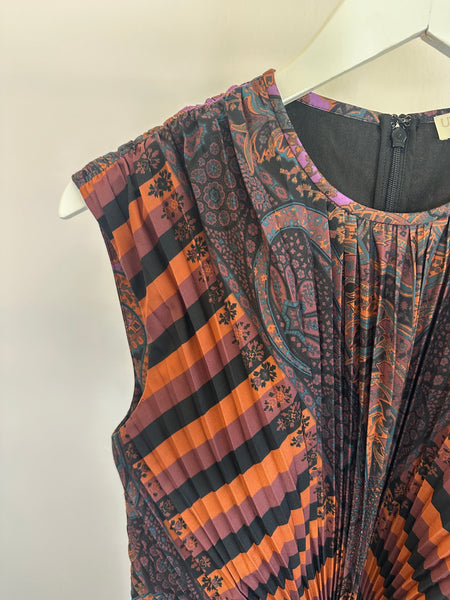 Violeta Pleated Sleeveless Dress